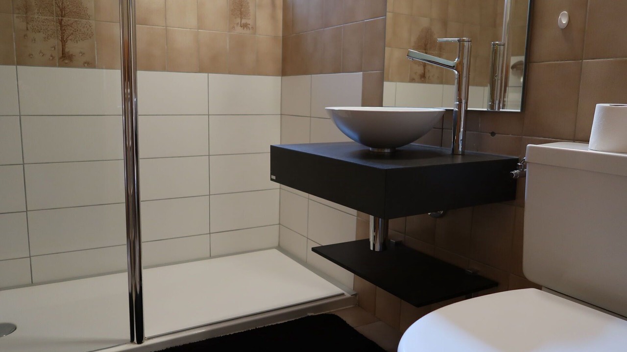 Photo of Bathroom in Moleson
