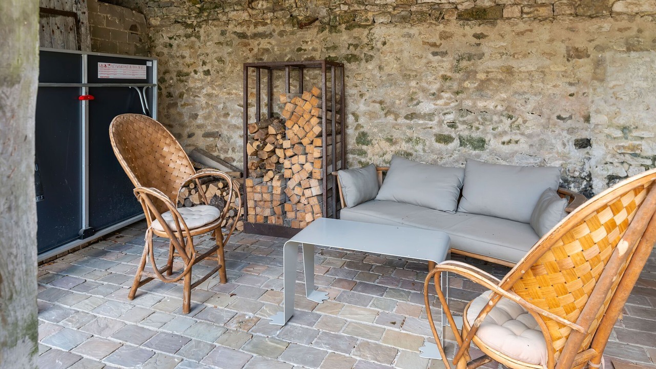 Photo of Patio Balcony in Yevre-le-Chatel