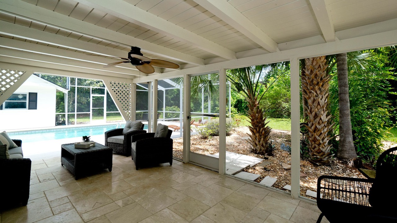 Photo of Patio Balcony in Trailer Estates