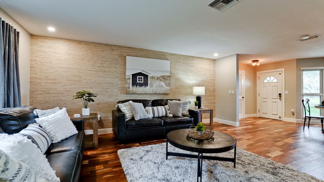 Photo of Livingroom in Trailer Estates