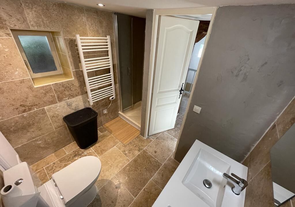Photo of Bathroom in Orbigny
