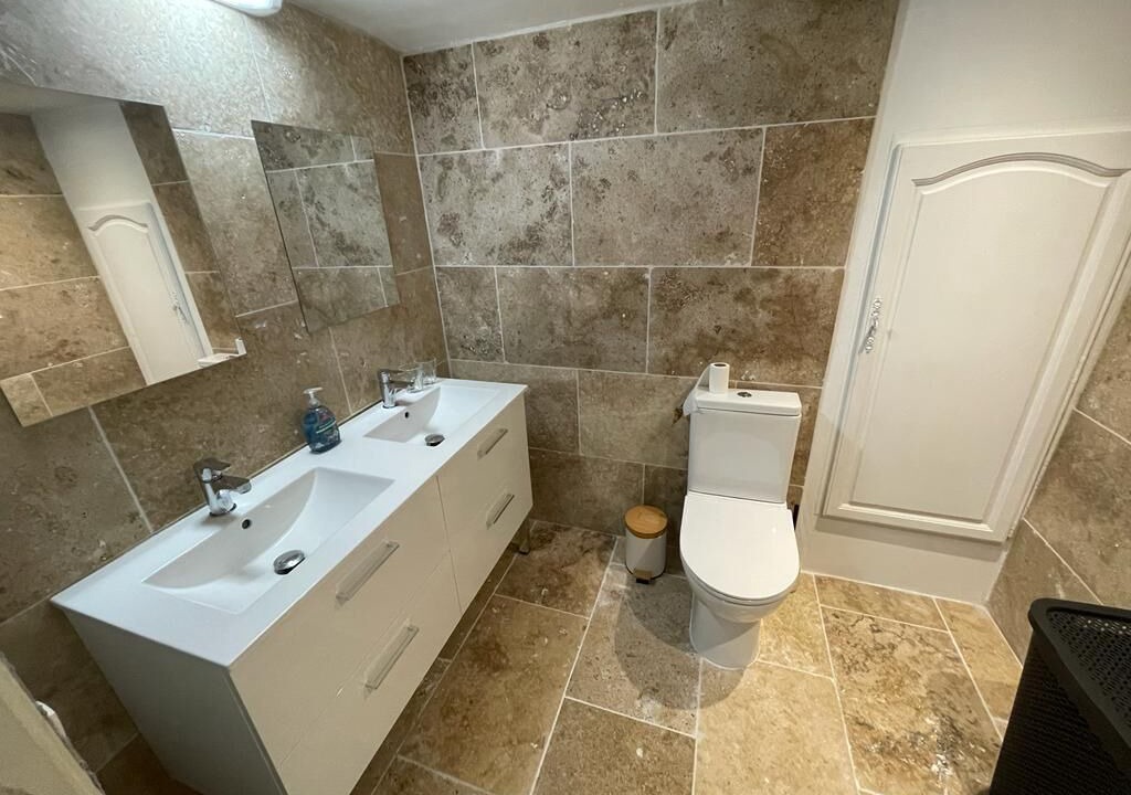Photo of Bathroom in Orbigny
