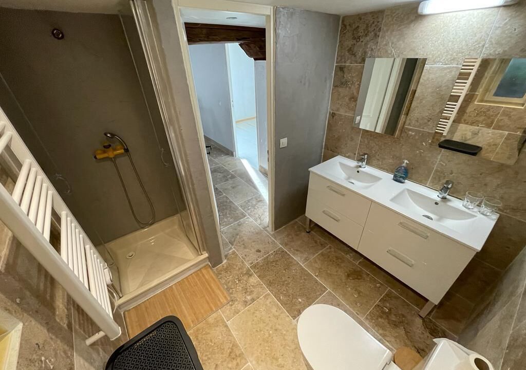 Photo of Bathroom in Orbigny