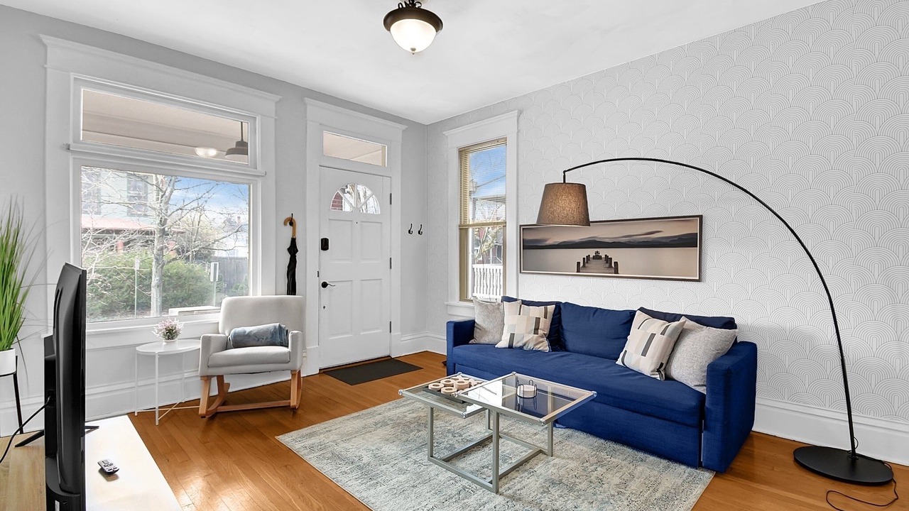 Photo of Livingroom in Olde Towne East
