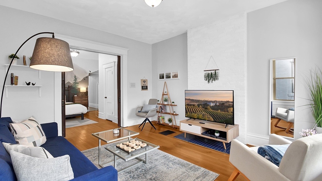 Photo of Livingroom in Olde Towne East