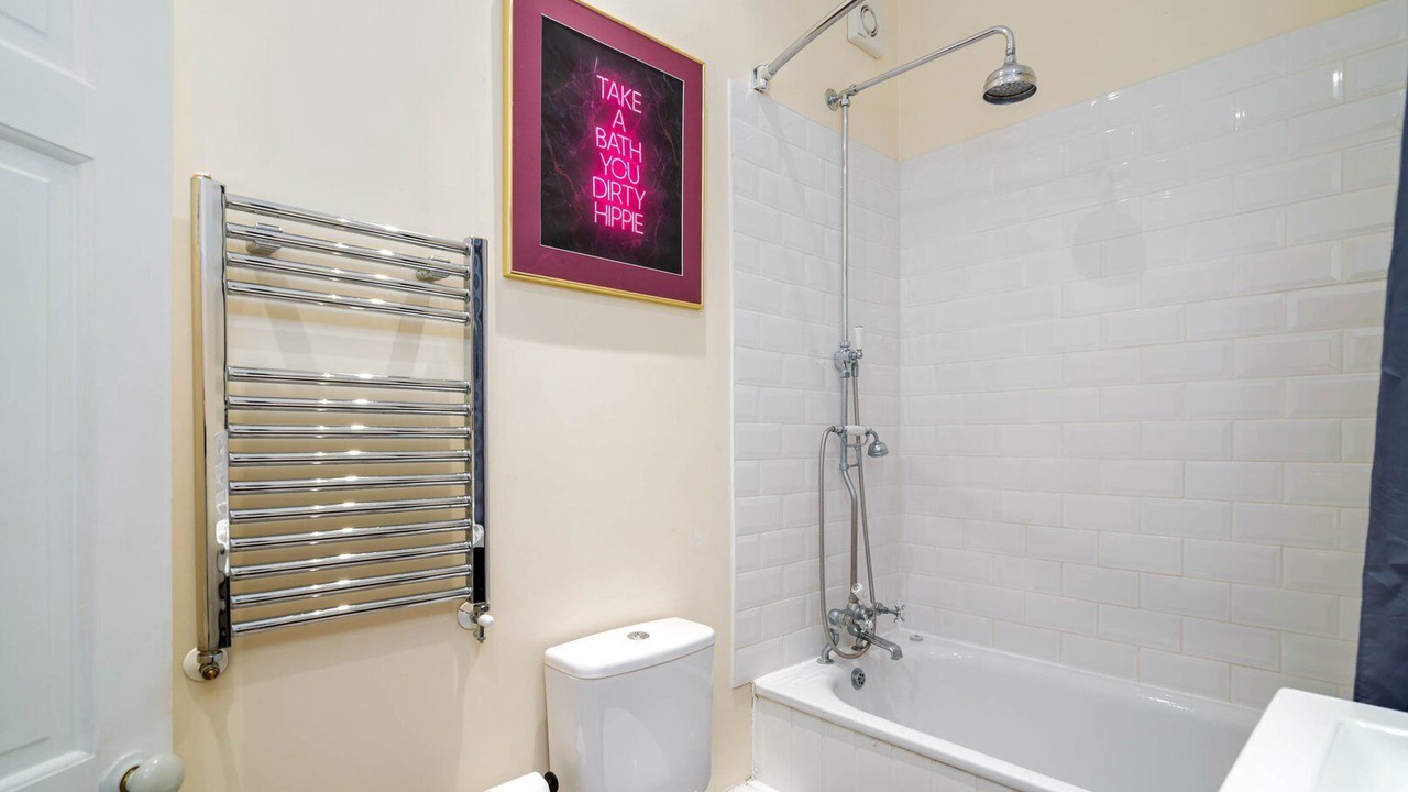 Photo of Bathroom in Cantelowes