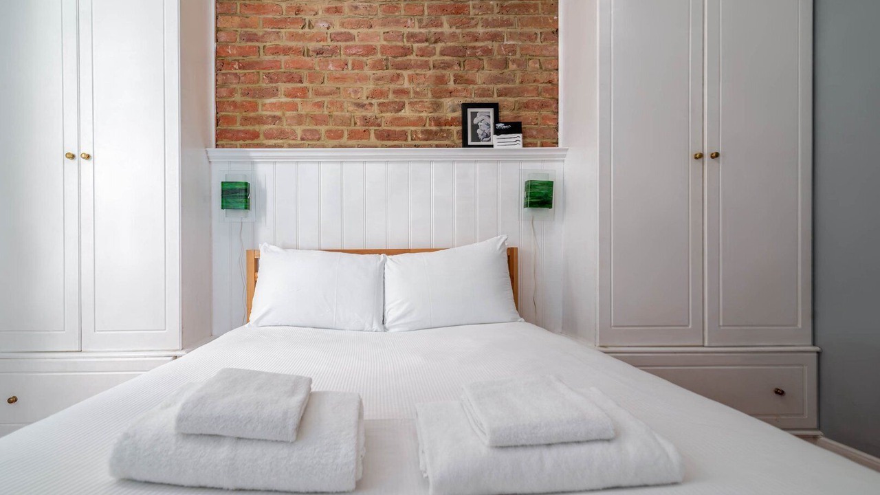 Photo of Bedroom in Cantelowes