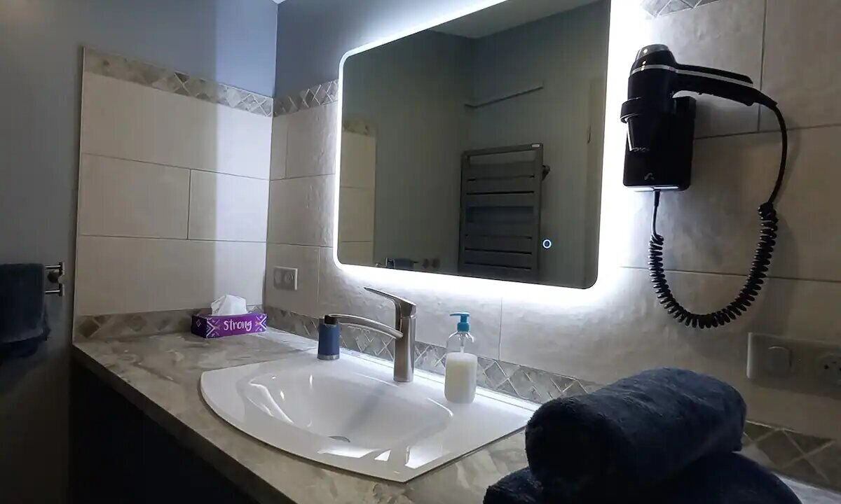 Photo of Bathroom in Caumont-sur-Durance