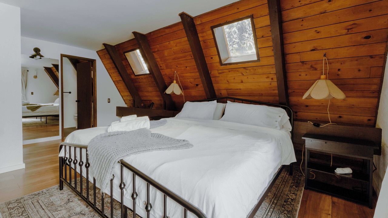 Photo of Bedroom in Concrete
