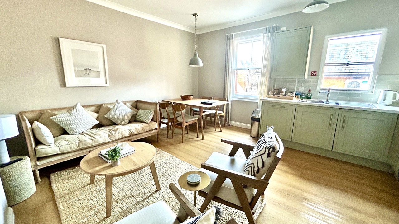 Photo of Livingroom in Canford Cliffs