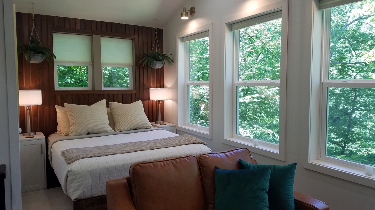 Photo of Bedroom in Elroy