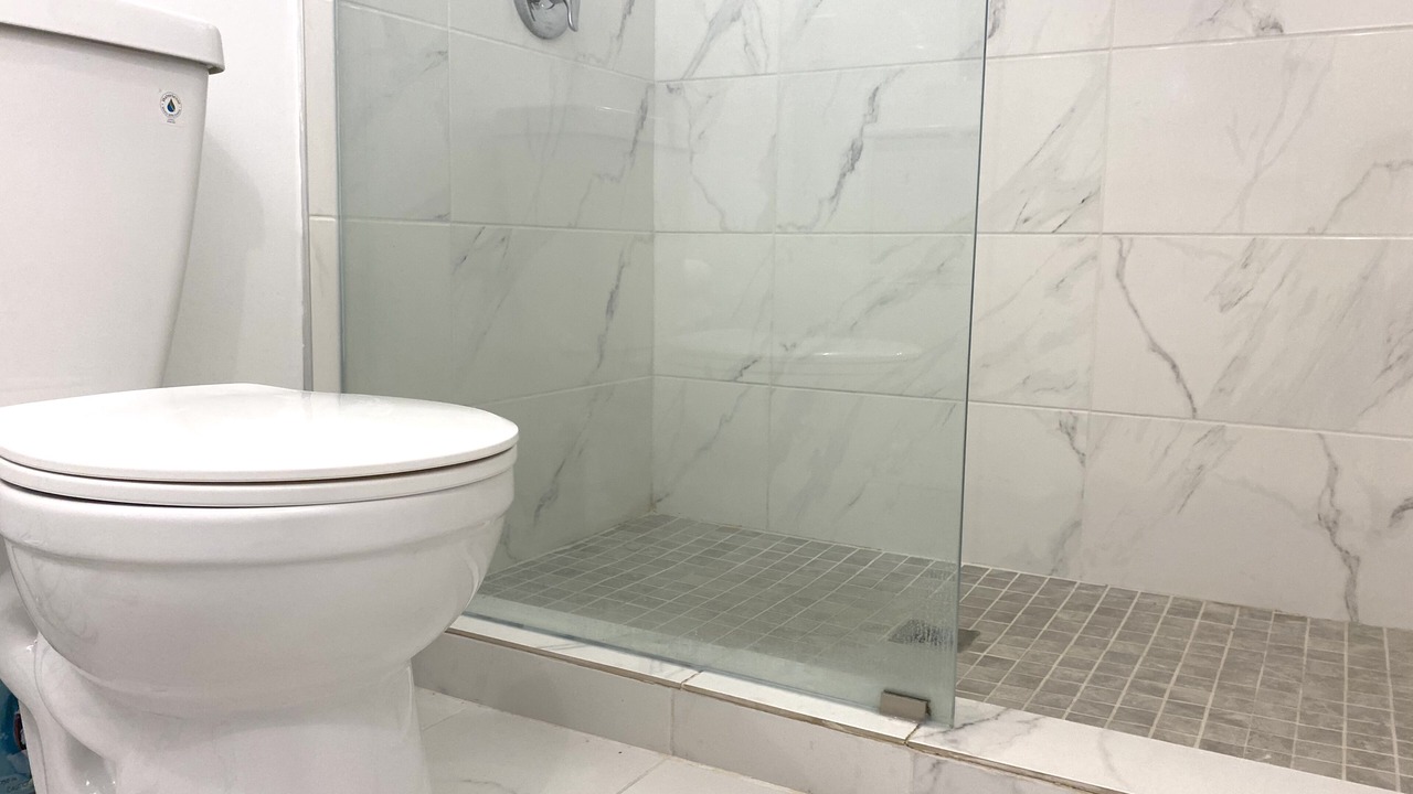 Photo of Bathroom in Thames Centre