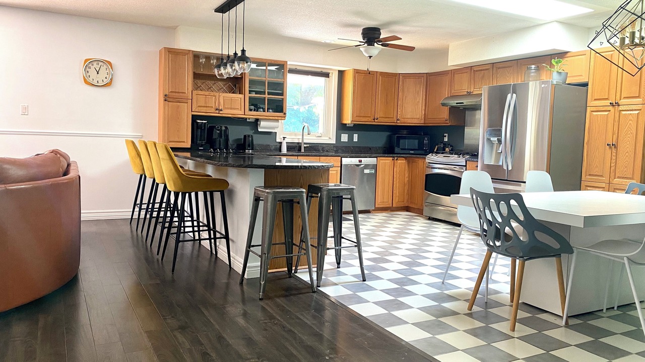 Photo of Kitchen in Thames Centre