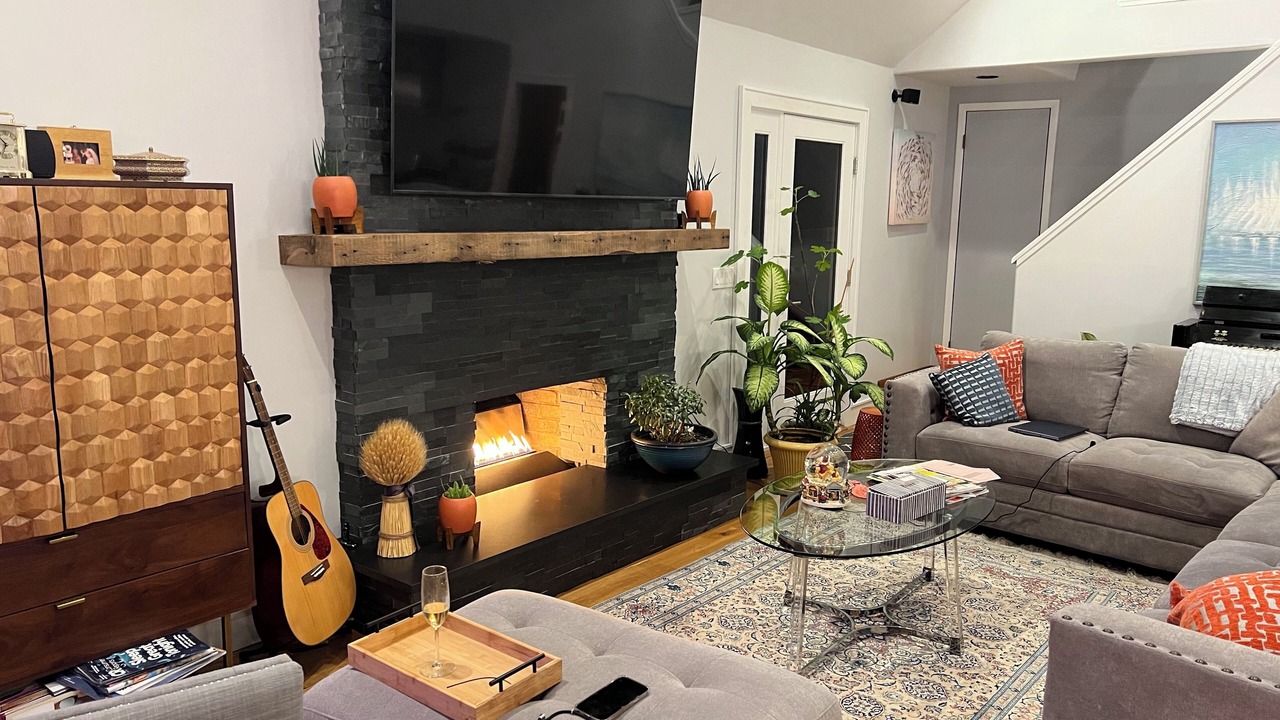 Photo of Livingroom in Southold