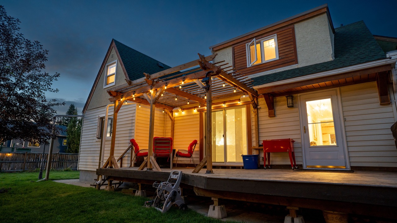 Photo of Patio Balcony in Sylvan Lake