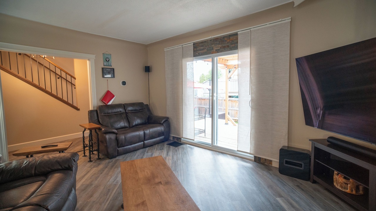 Photo of Livingroom in Sylvan Lake