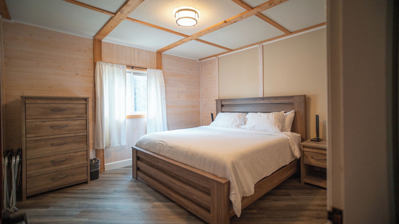 Photo of Bedroom in Sylvan Lake