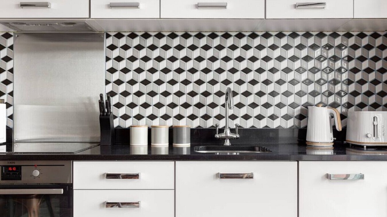 Photo of Kitchen in Hackney Central