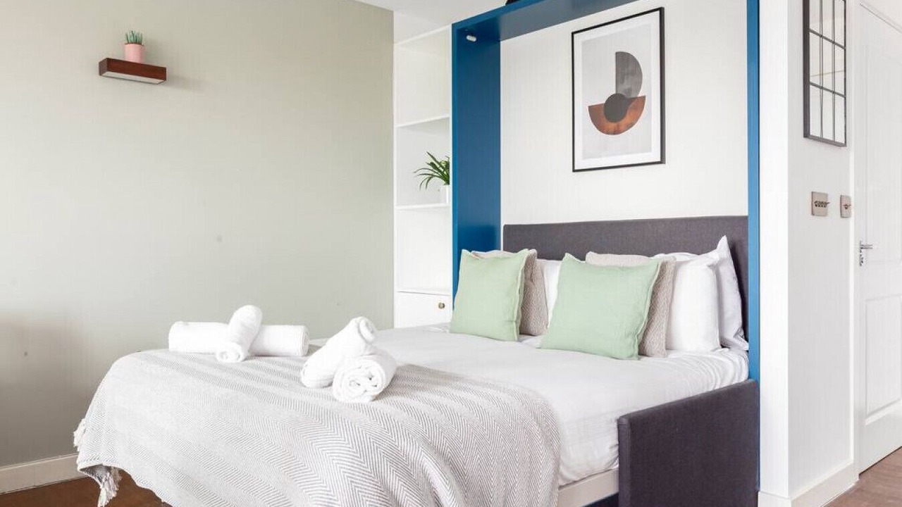 Photo of Bedroom in Hackney Central