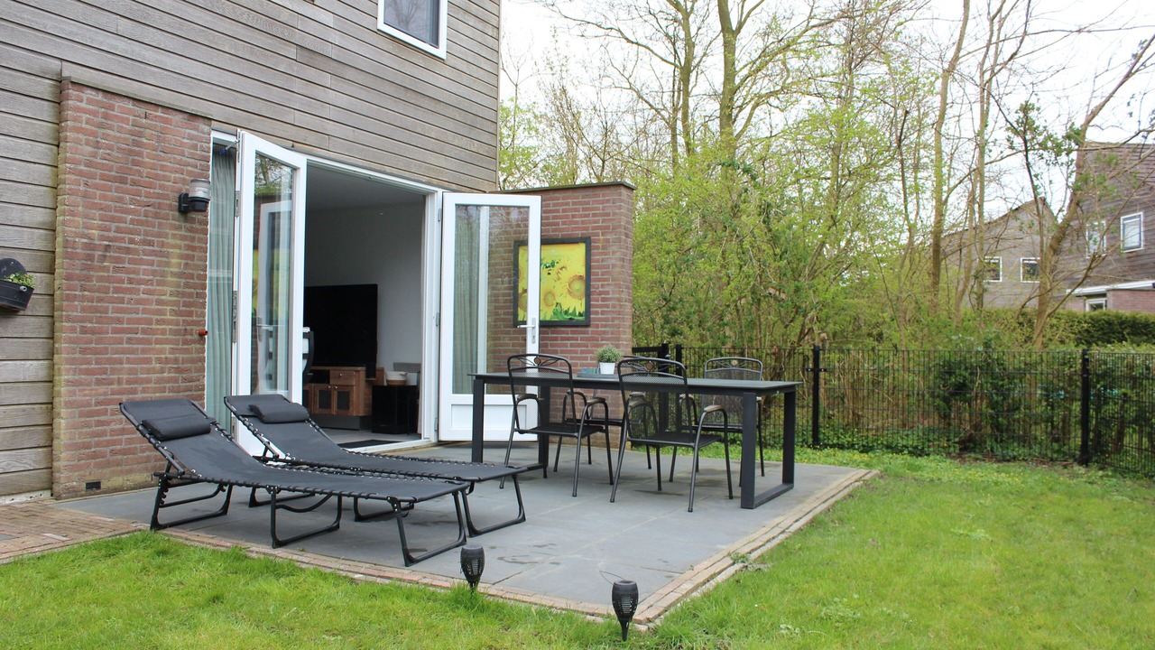 Photo of Outdoor in Grou