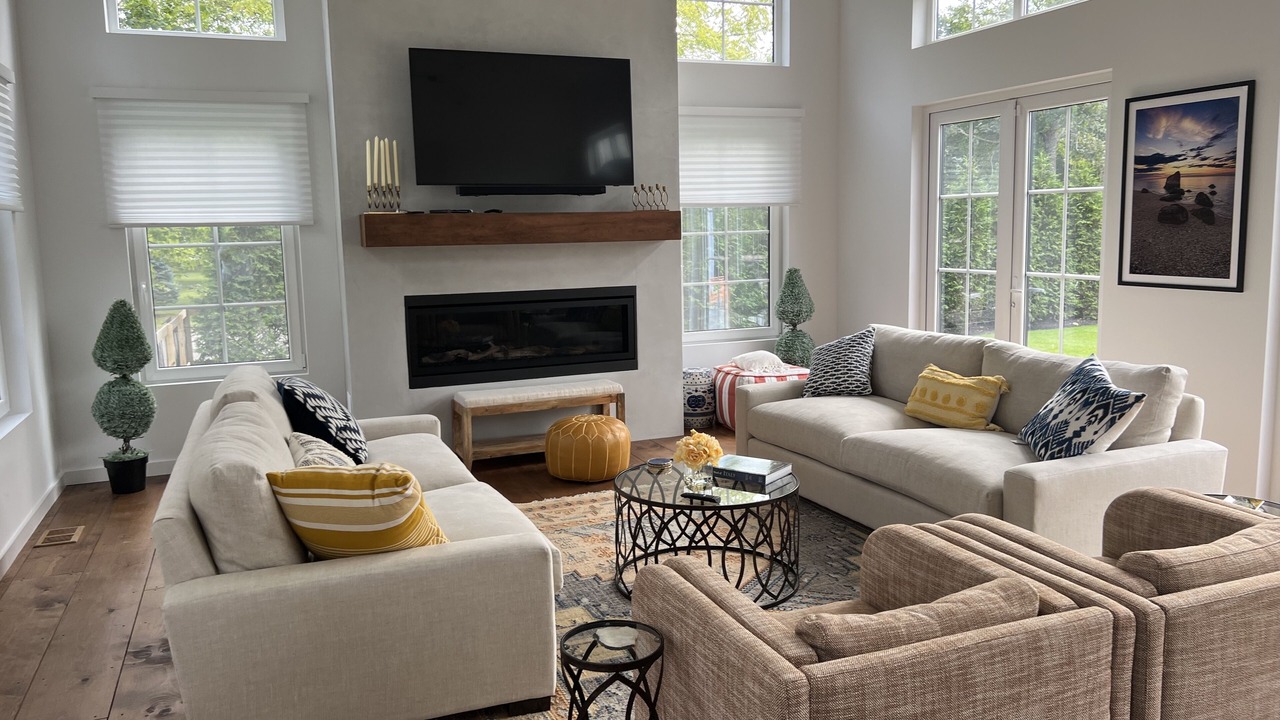 Photo of Livingroom in Orient Point