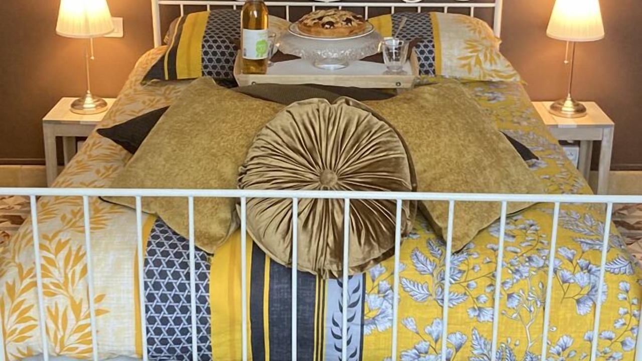 Photo of Bedroom in Caumont-sur-Durance