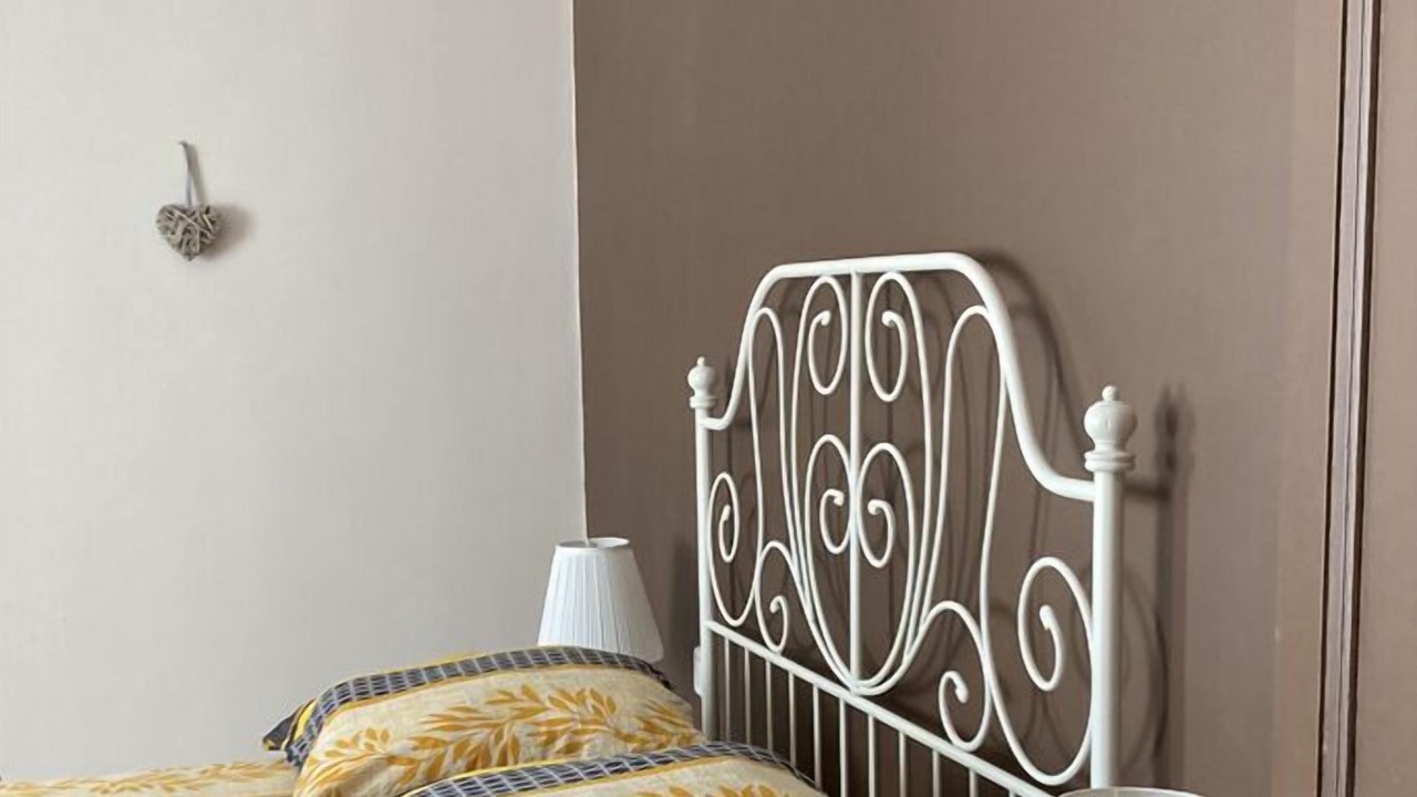 Photo of Bedroom in Caumont-sur-Durance