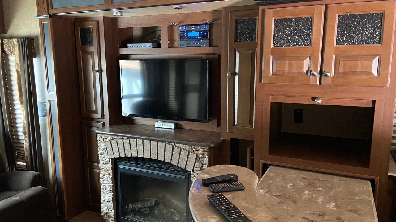 Photo of Livingroom in Lolo