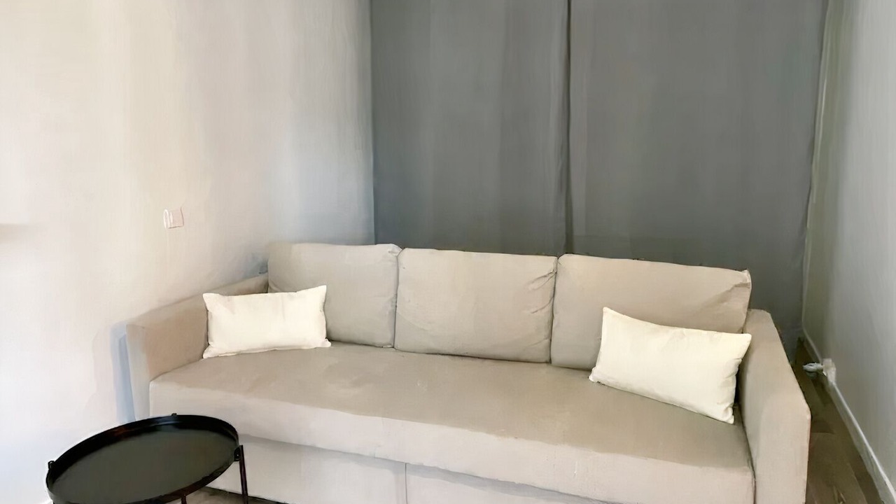 Photo of Livingroom in Voltaire - Saint Amour