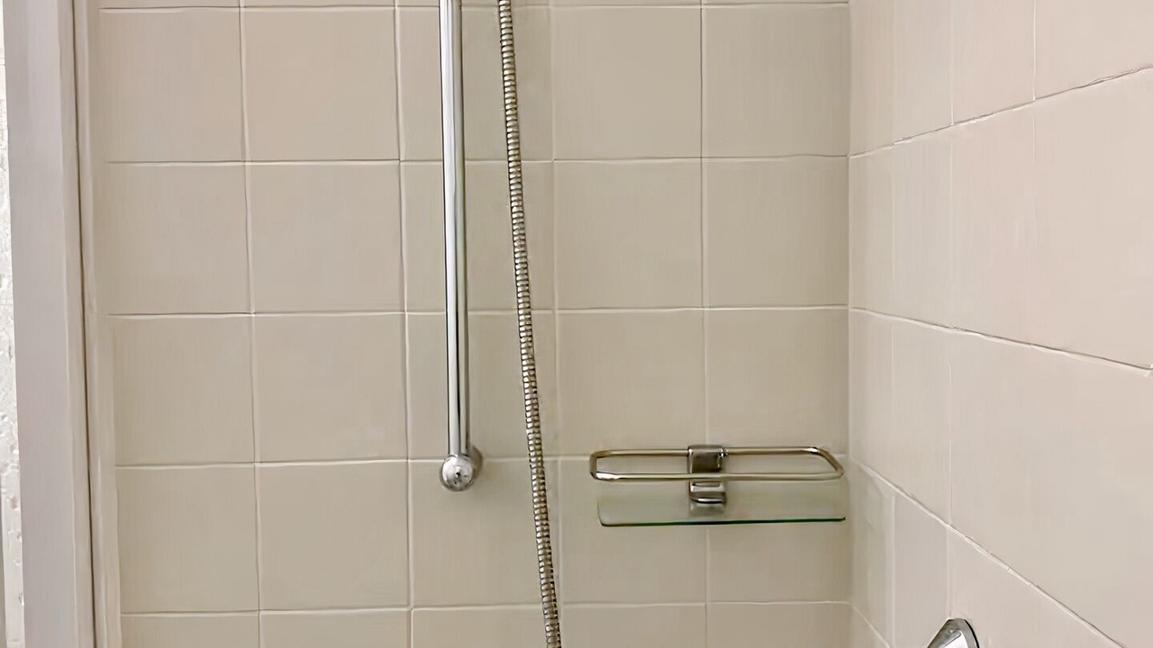 Photo of Bathroom in Voltaire - Saint Amour