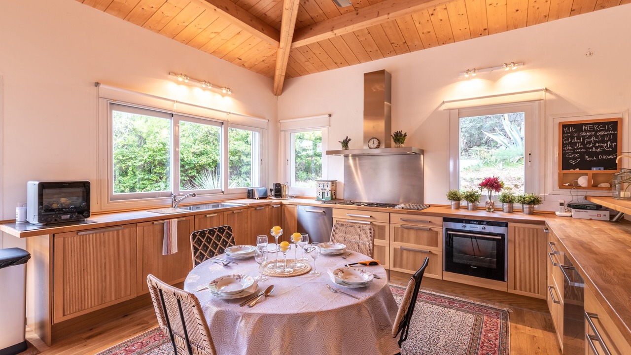 Photo of Kitchen in Monacia-d'Aullene