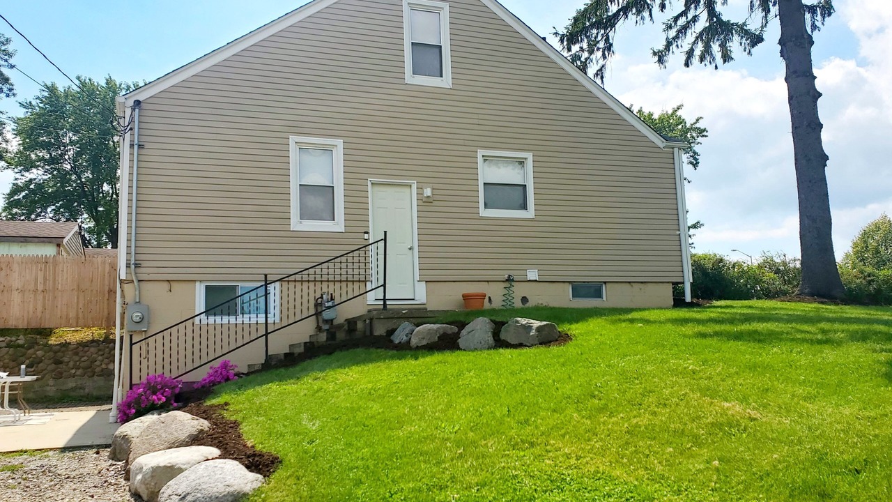Photo of Outdoor in Pontiac