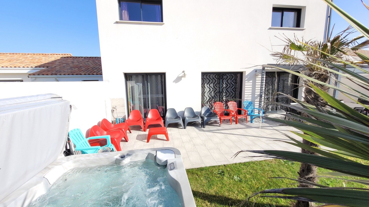 Photo of Patio Balcony in Saint-Hilaire-de-Riez