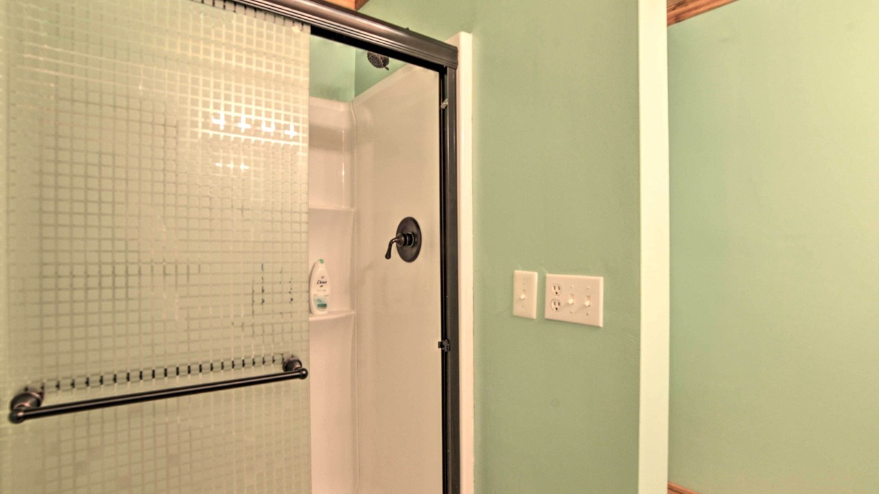 Photo of Bathroom in Benton