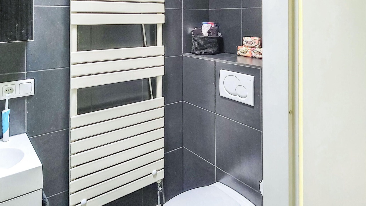 Photo of Bathroom in Eext