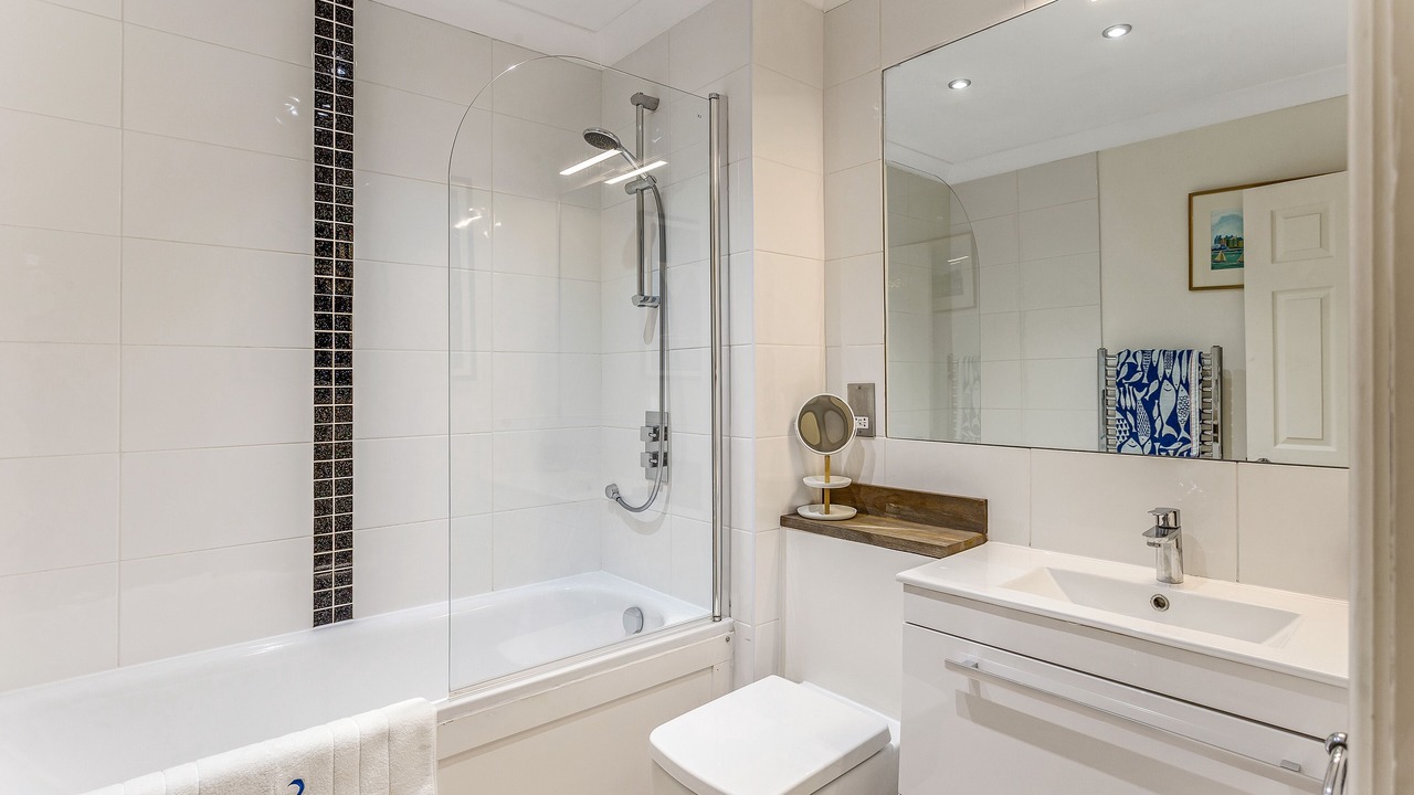 Photo of Bathroom in Warwick