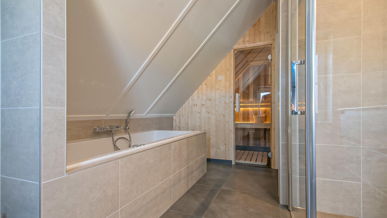 Photo of Bathroom in Linde