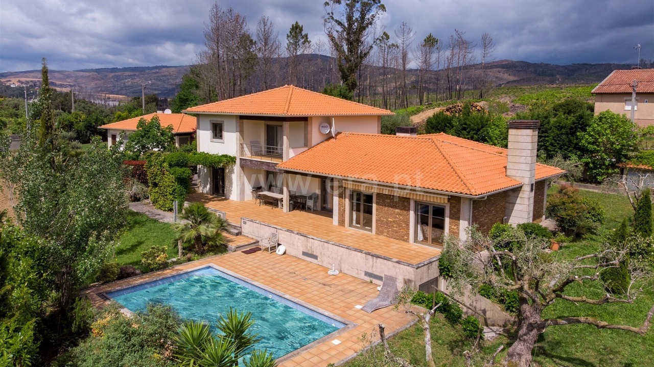 Photo of Outdoor in Cossourado