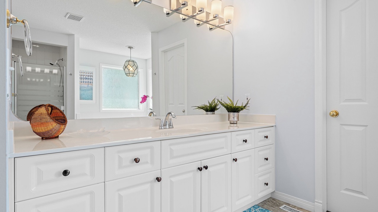 Photo of Bathroom in Southeast Calgary