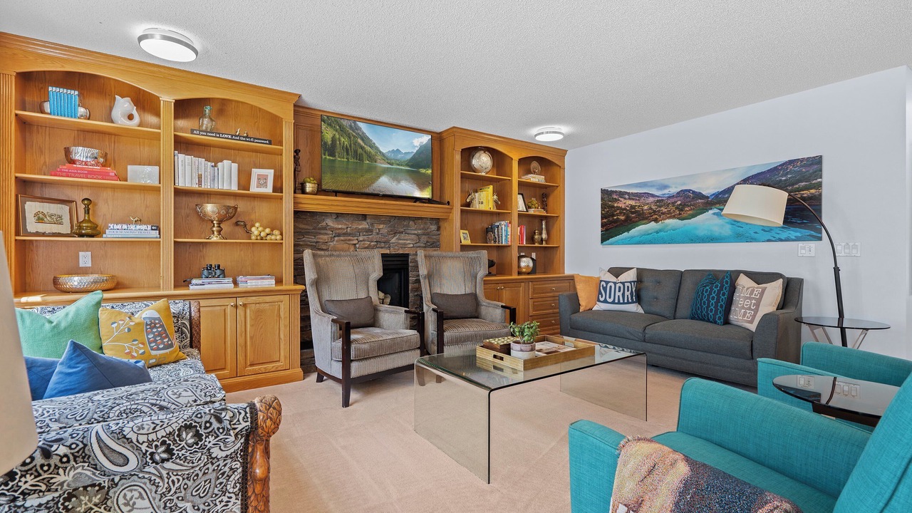 Photo of Livingroom in Southeast Calgary