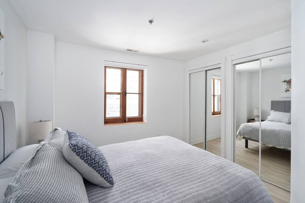 Photo of Bedroom in Old Montreal
