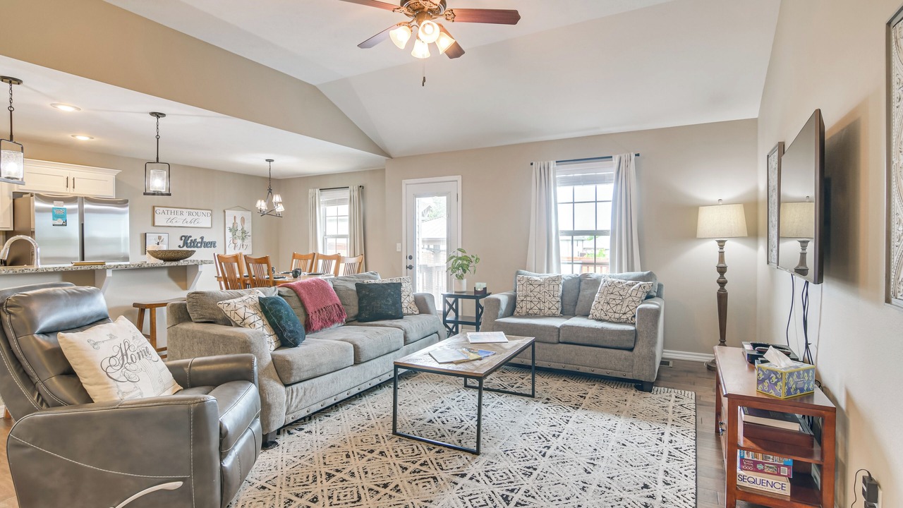 Photo of Livingroom in Ozark