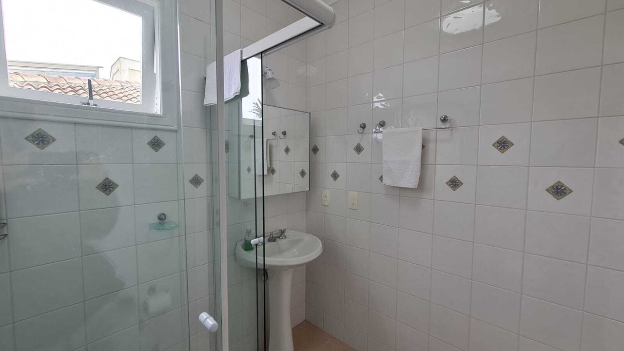Photo of Bathroom in Jurere Internacional