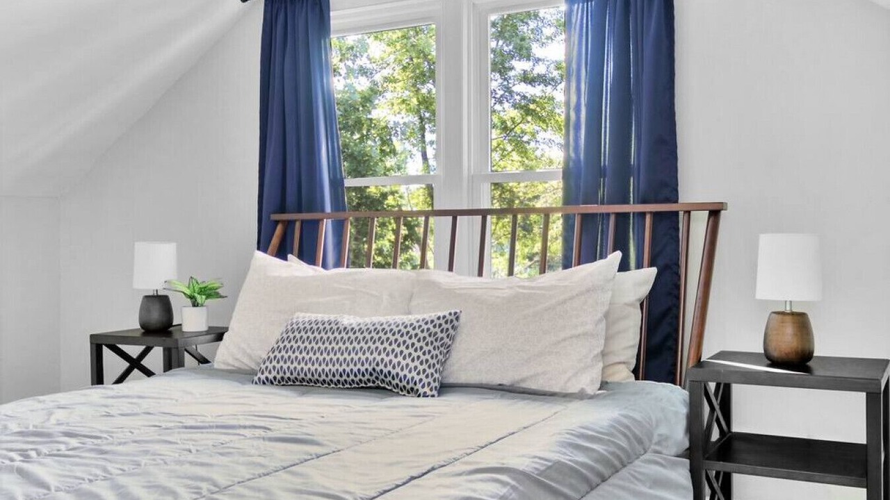 Photo of Bedroom in Sunnyland