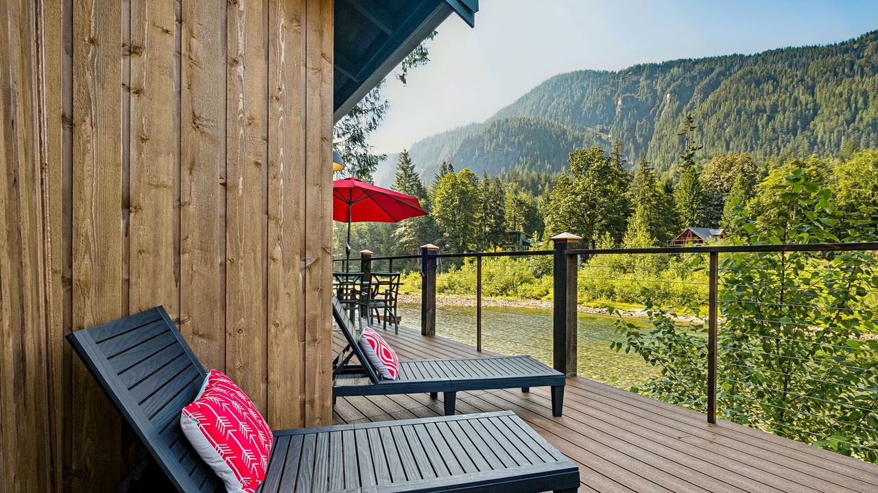 Photo of Patio Balcony in Gold Bar