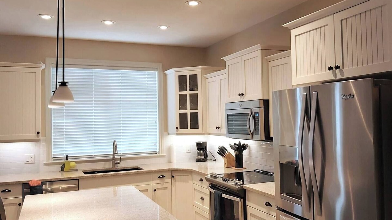 Photo of Kitchen in Okanagan-Similkameen