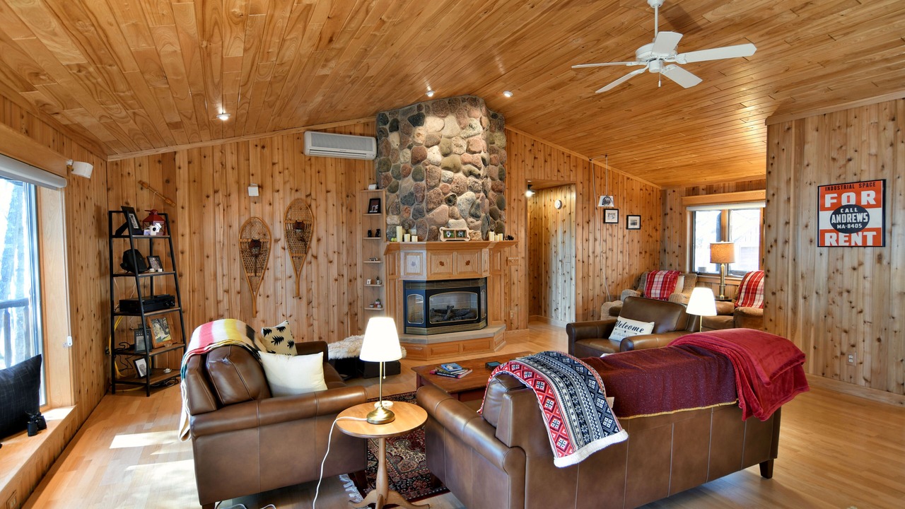 Photo of Livingroom in Solon Springs