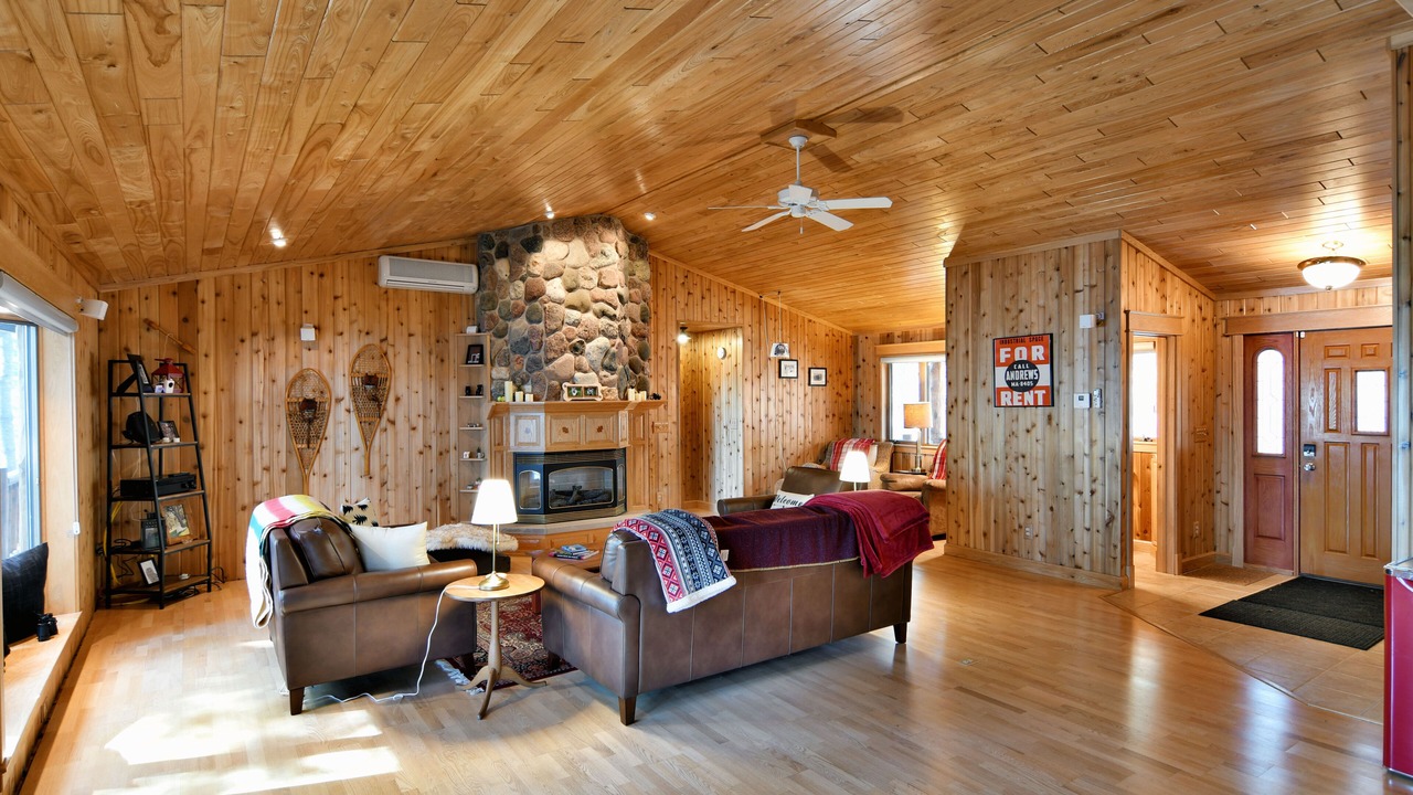 Photo of Livingroom in Solon Springs