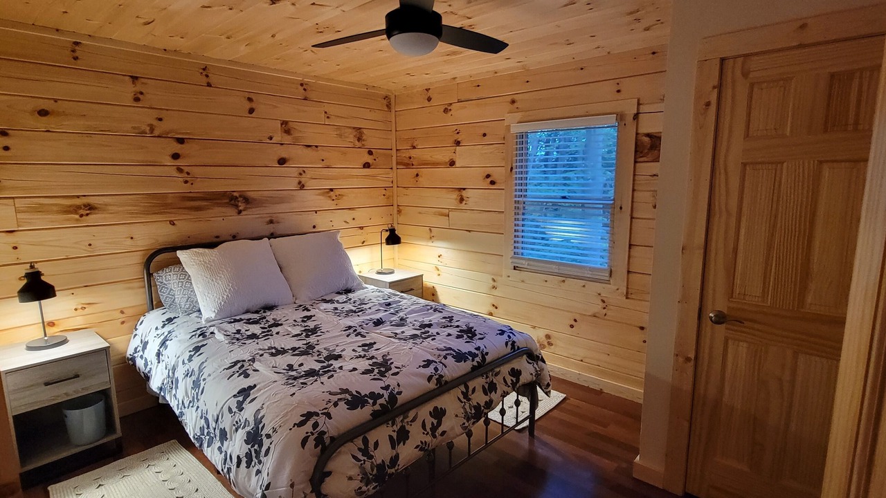 Photo of Bedroom in Logan