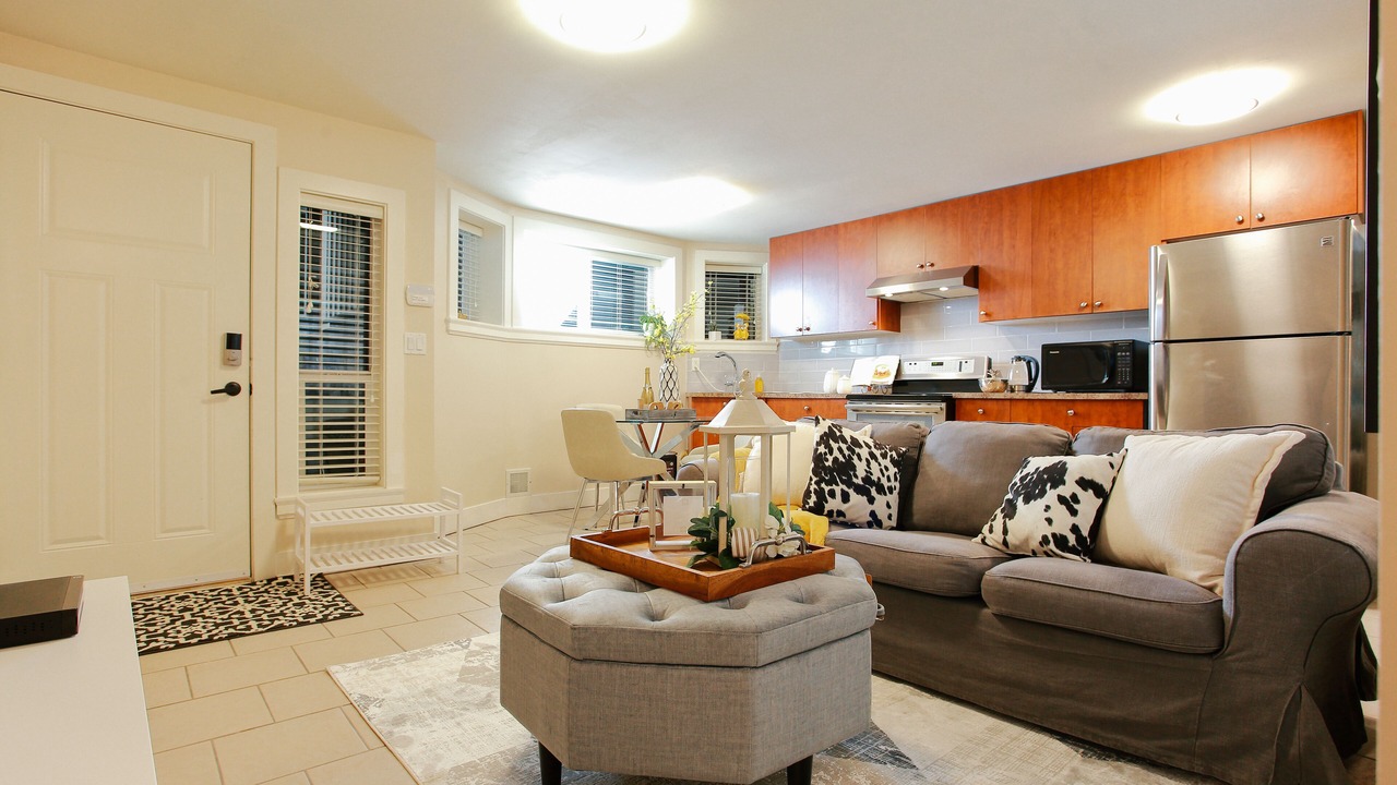 Photo of Livingroom in Burnaby